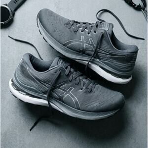 ASICS Gel-Kayano 28 Mens Size 11 Grey Running Stability Shoes Sneakers 1011B188